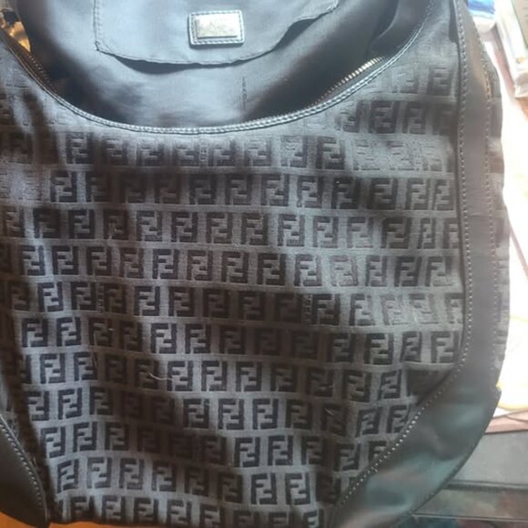 Fendi hobo bag- authentic- - Picture 8 of 8